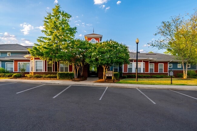 Foto del edificio - The Reserve at Cary Park