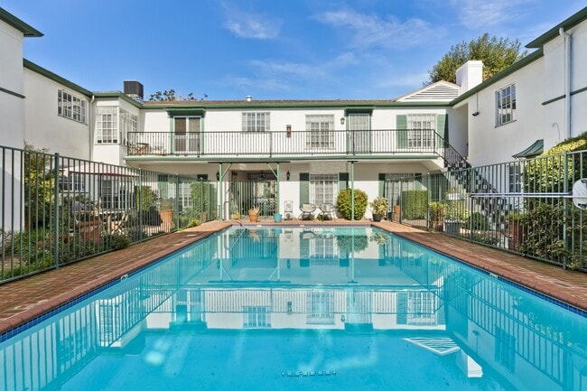 Foto del edificio - 9756 W Olympic Blvd