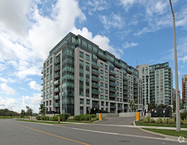 Majestic Court Condominiums