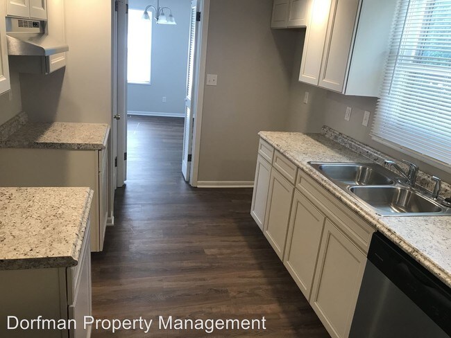 Foto del edificio - 4 br, 2.5 bath House - 5646 Grandview Dr