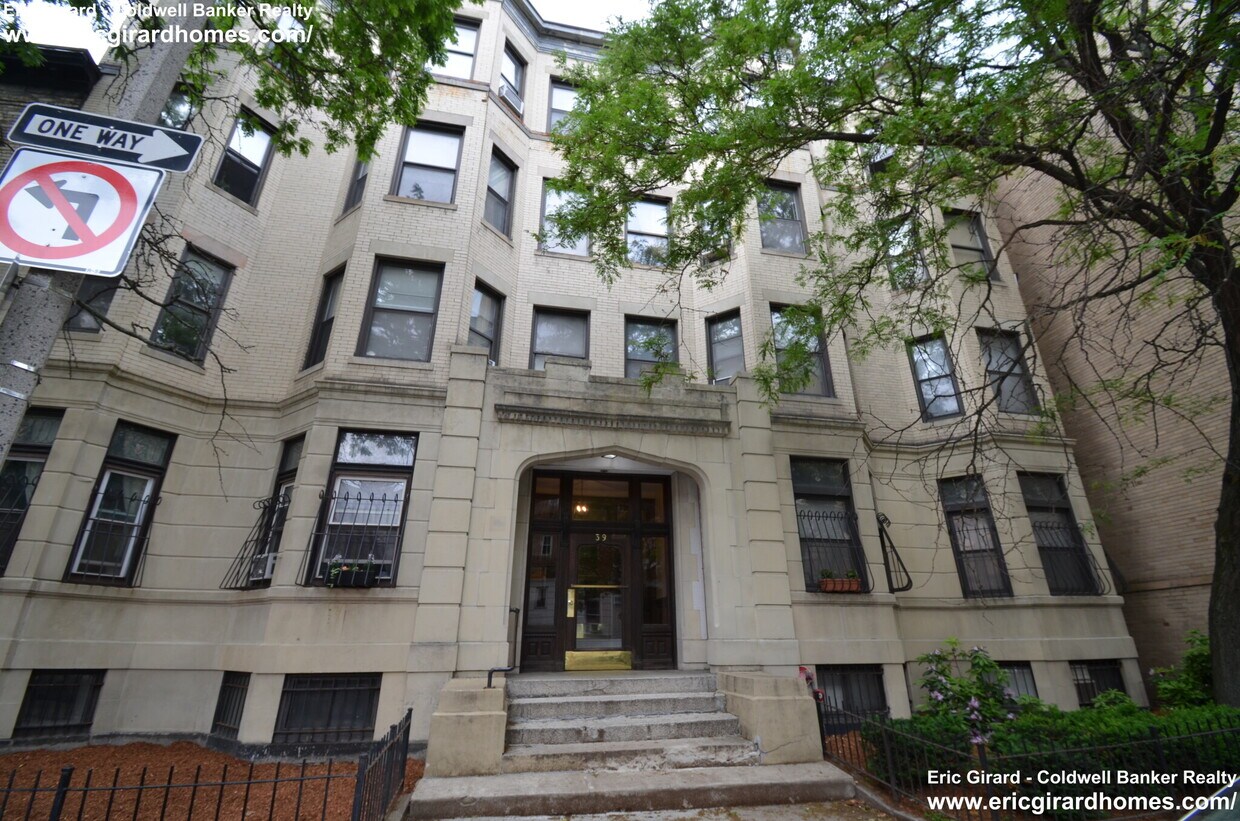Primary Photo - 39 Hemenway St