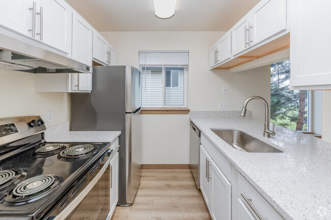 1BR,1BA - 644SF - English Gardens Apartments