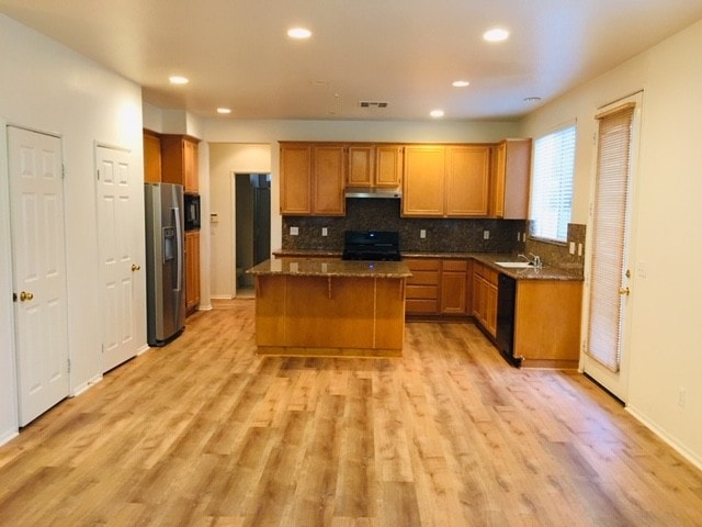 Building Photo - 5522 Barrymore Dr