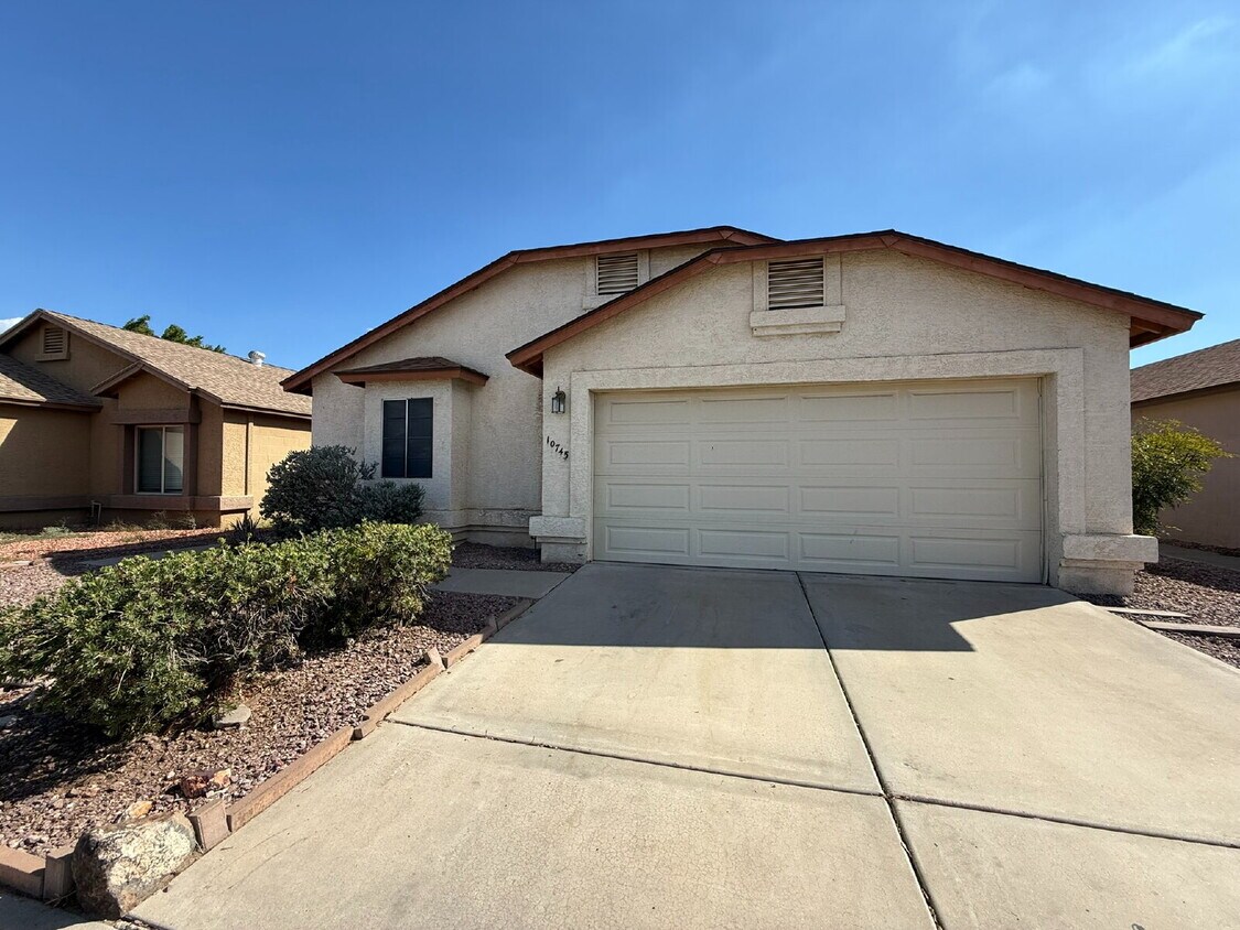 Golf Course Backyard! Updated 3-Bed Home i... - Golf Course Backyard! Updated 3-Bed Home i...