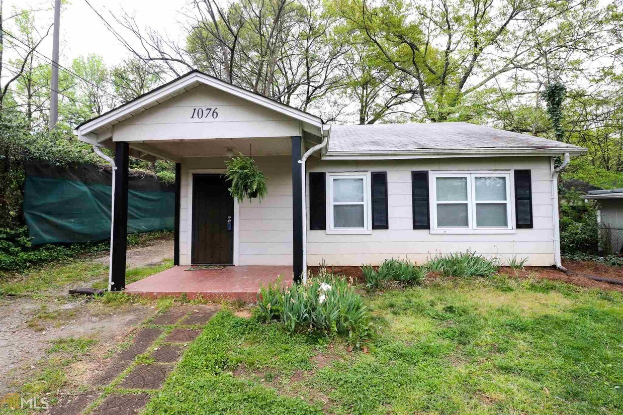 Primary Photo - 1076 Hardee St NE