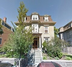Building Photo - 15 Bigelow St