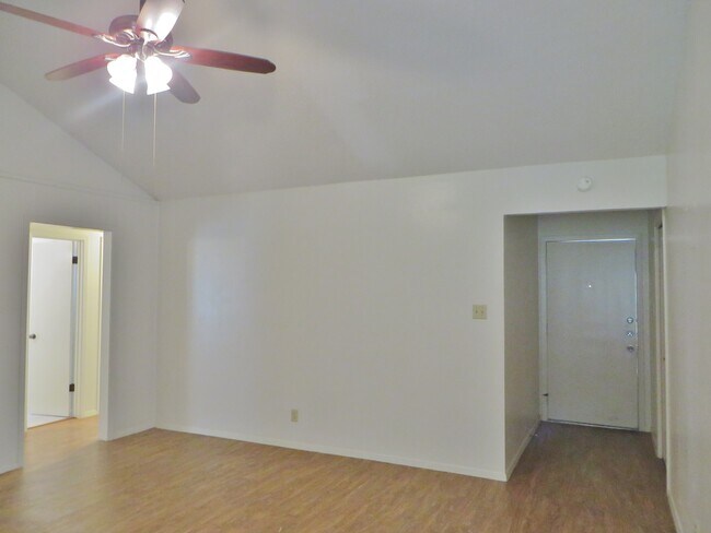 Foto del edificio - 3 Bedroom 2 Bathroom Georgetown Home