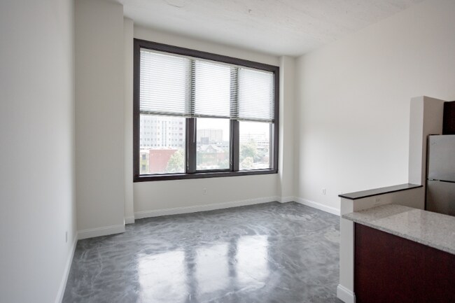 Building Photo - 4600 Woodward Ave