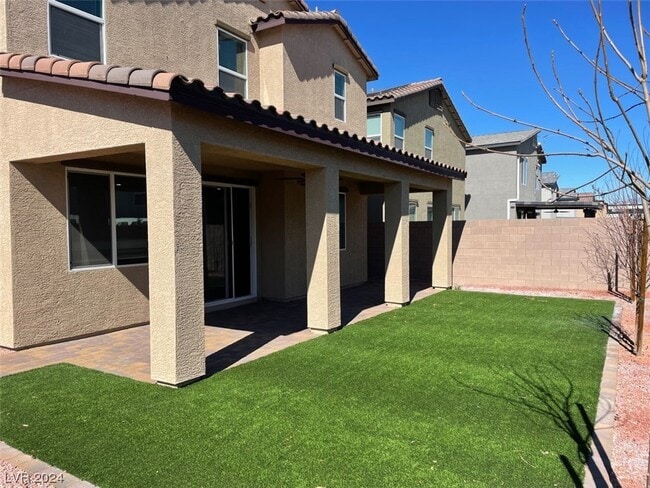 Building Photo - 300 Soubrette Ct