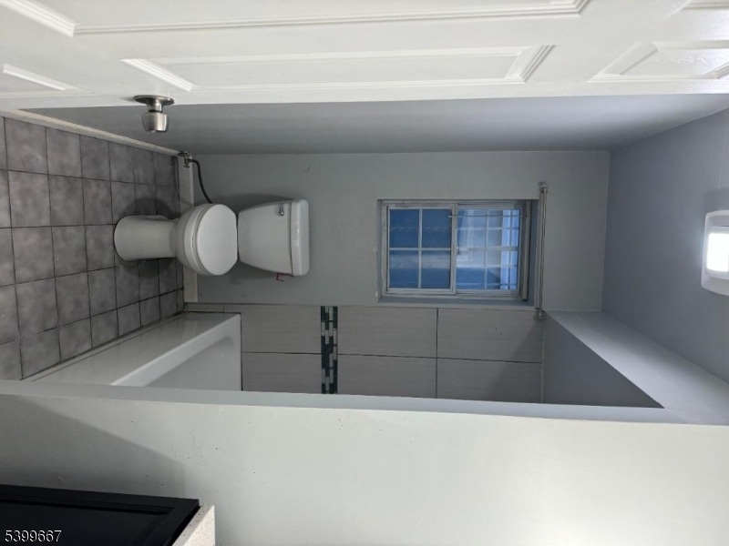 Building Photo - 39 Hedden Terrace