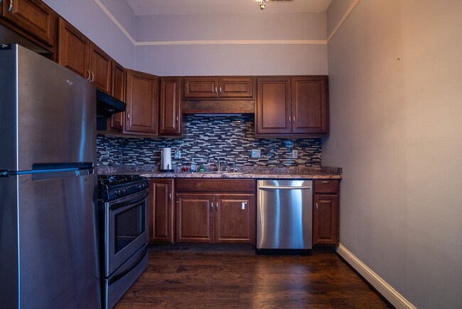 Foto del edificio - 789 Lake Ave NE