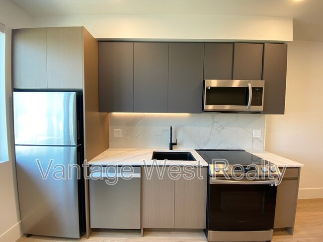 Building Photo - 720-720 K. L. O. Rd