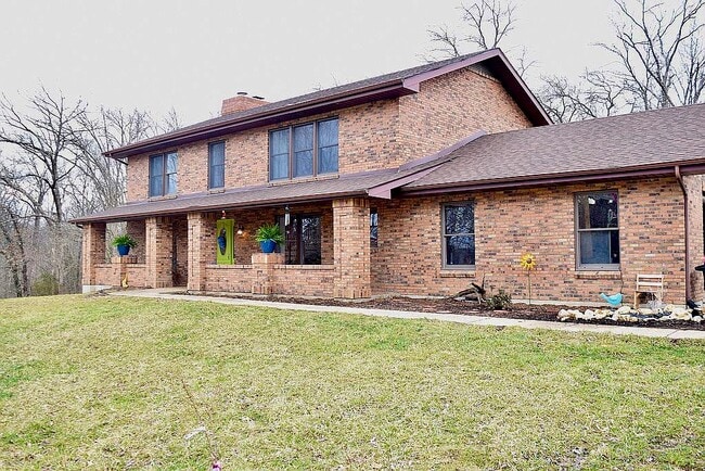 Building Photo - 824 Riske Ln