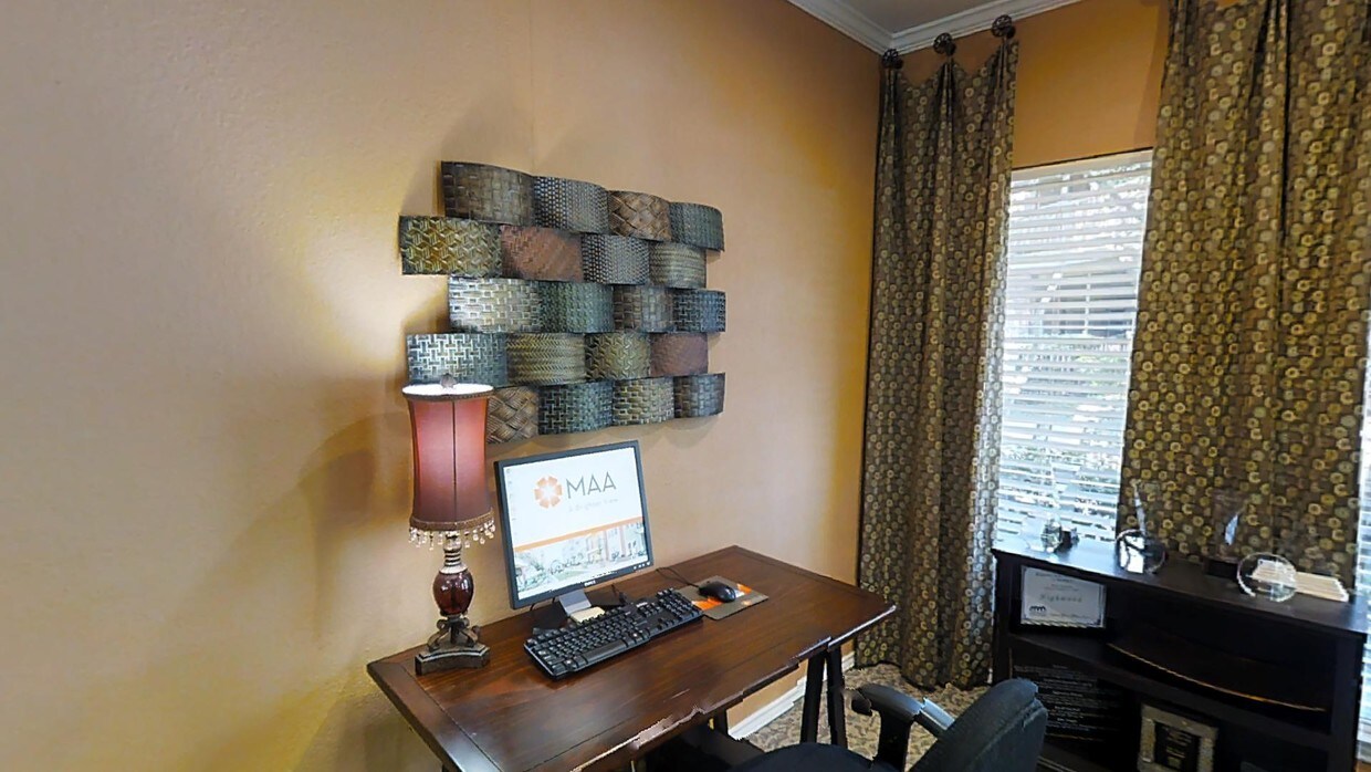 Photo - MAA Highwood Apartments