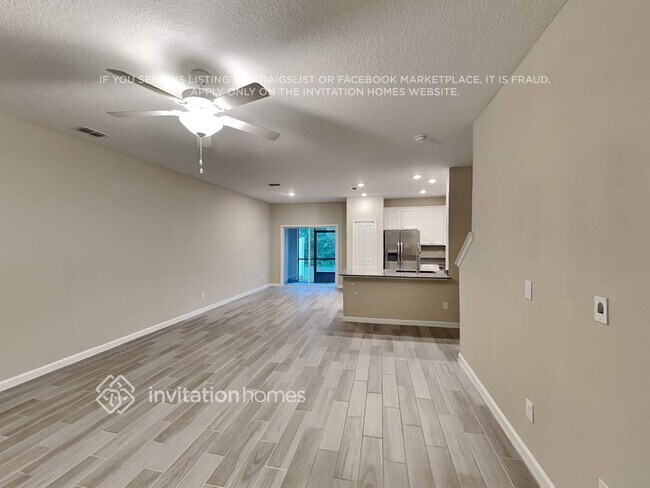 Foto del edificio - 13289 Shore Grass Dr