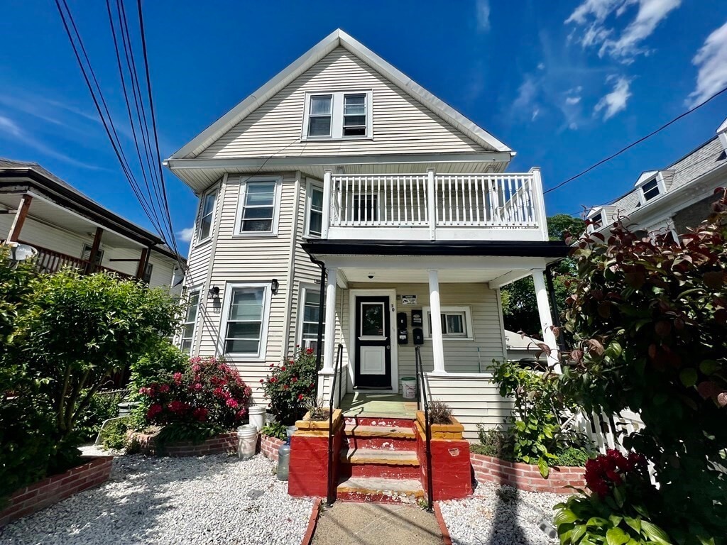 Primary Photo - 10 Clark St