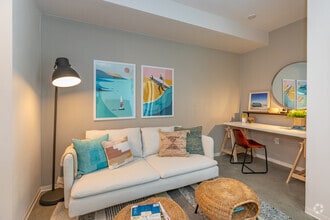 1BR, 1 BA - 643SF - 4th and J