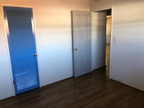 Building Photo - 160 Costa Mesa St