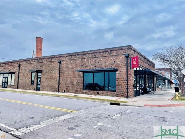 Building Photo - 108 N Daniel St