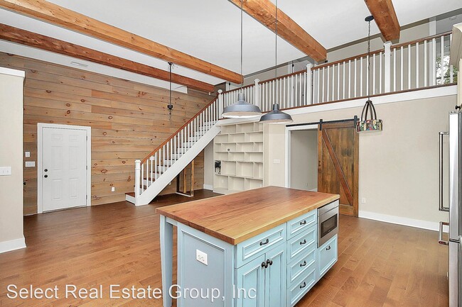 Building Photo - 3 br, 2 bath House - 13805 Choate Circle