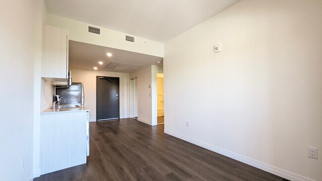 Photo du bâtiment - One Bedroom Unit Downtown Kitchener