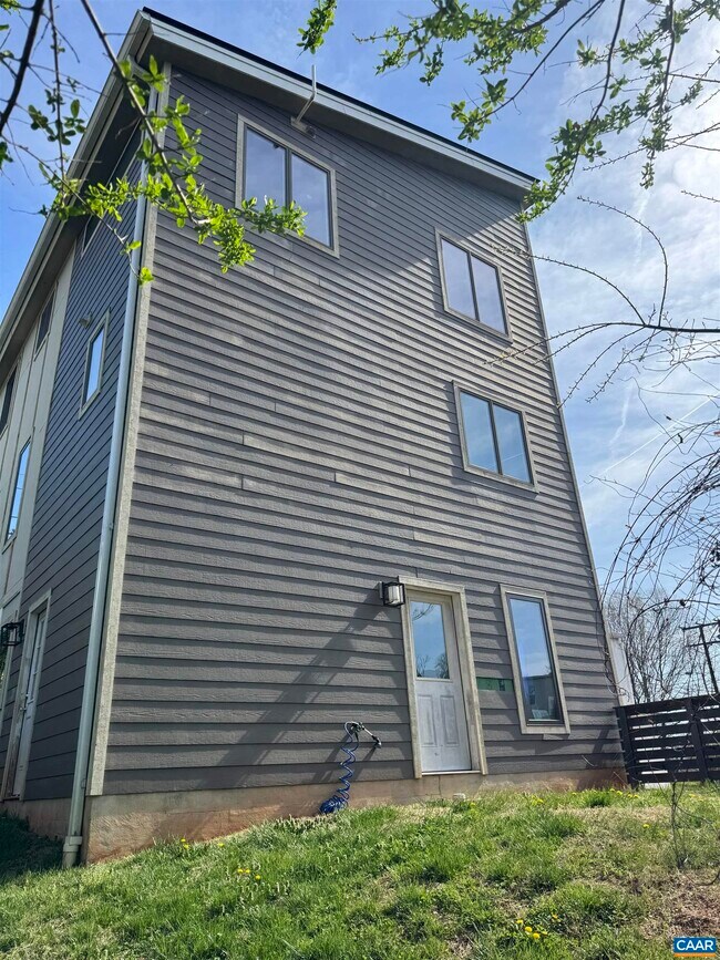 Foto del edificio - 1116 Altavista Ave