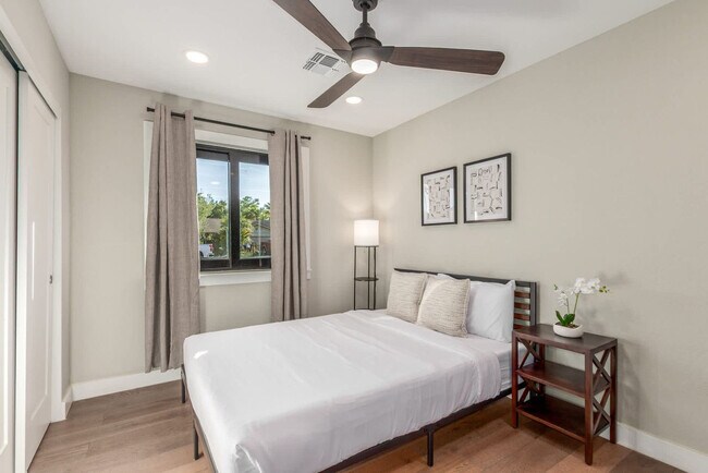 Foto del edificio - 4910 E Shaw Butte Dr