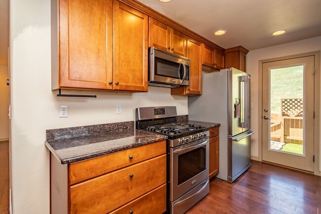 Building Photo - 5914 Canyon Reserve Heights