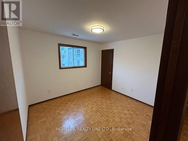 Building Photo - 13 East Rd