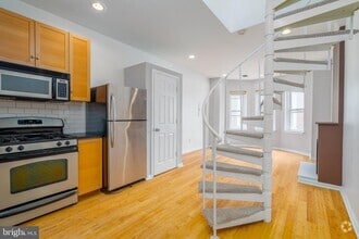 Building Photo - 744 S 22nd St