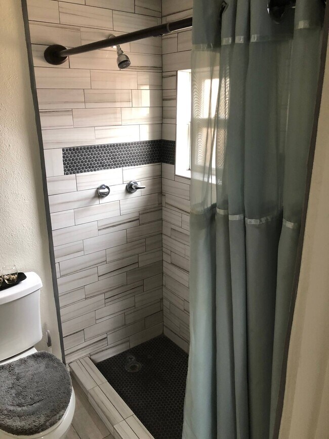 Bathroom - 4908 La Cienega St NW