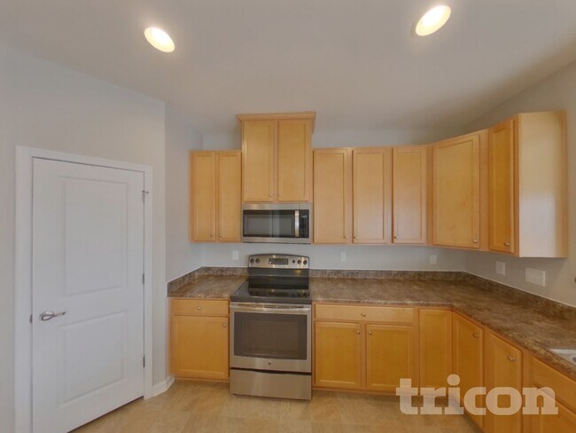 Building Photo - 2637 Candlewick Ct