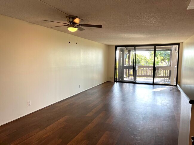 Foto del edificio - 7777 W 91st St