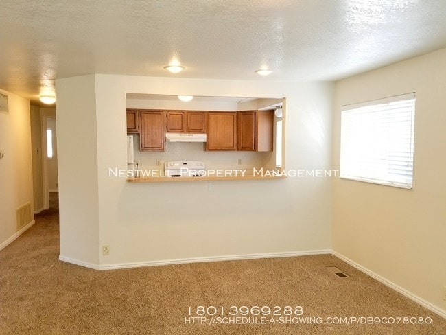 Foto del edificio - Very cute Murray 2 bed 4-plex