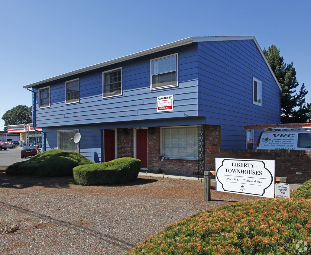 Building Photo - Liberty Townhouses