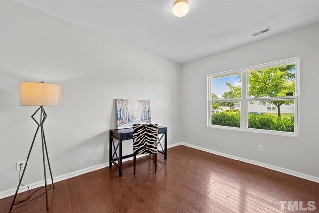 Building Photo - 602 Collington Dr