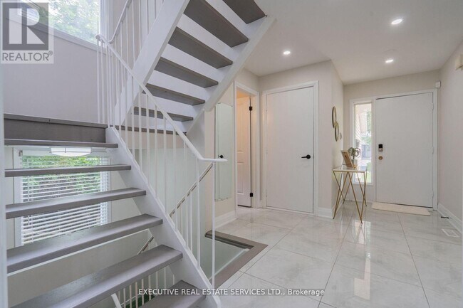 Photo du bâtiment - 36 Blueridge Square