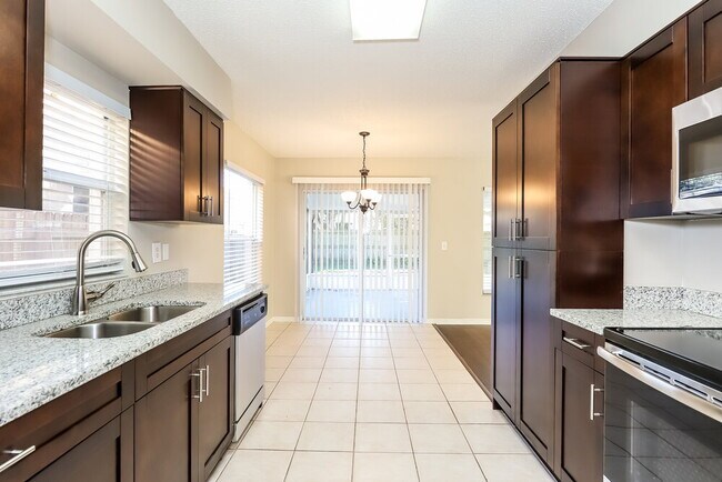 Foto del edificio - 741 Burlwood St