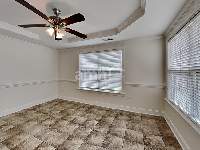 Building Photo - 438 Timber Meadow Lake