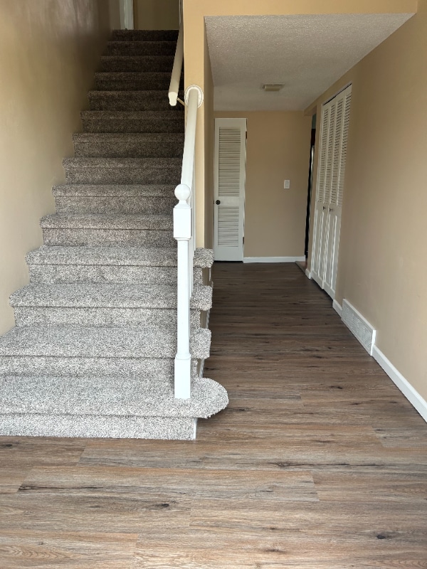 Foto del edificio - 2700 Carmel Dr