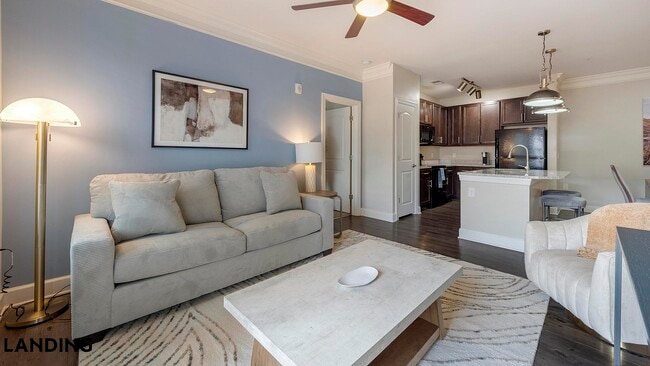 Building Photo - 3000 Daventry Cir