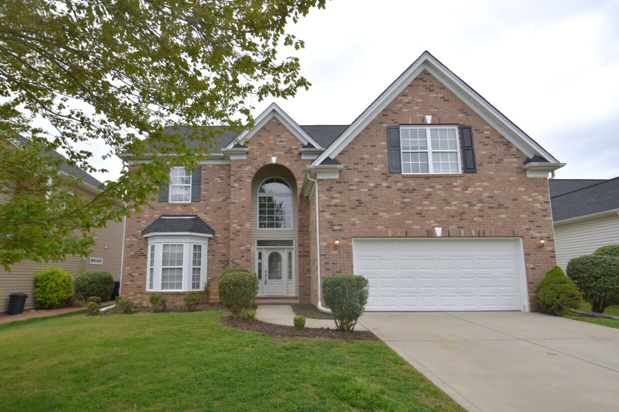 Primary Photo - 9669 Ravenscroft Ln NW