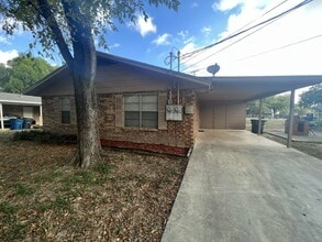 Building Photo - 343 Bobolink Dr