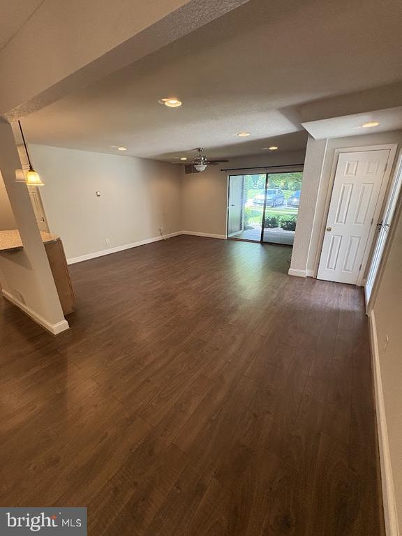 Foto del edificio - 1107 Raintree Ln