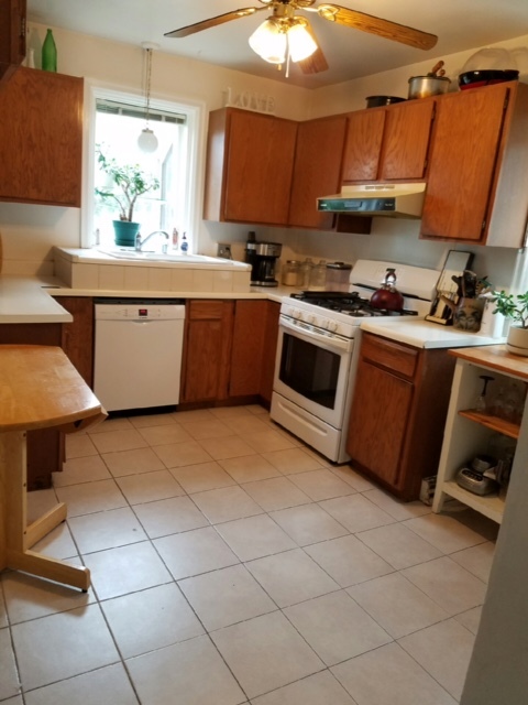 Kitchen Tile Floor - 522 N Blackhawk Ave