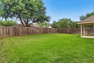 Building Photo - 6314 Applewood Forest Dr