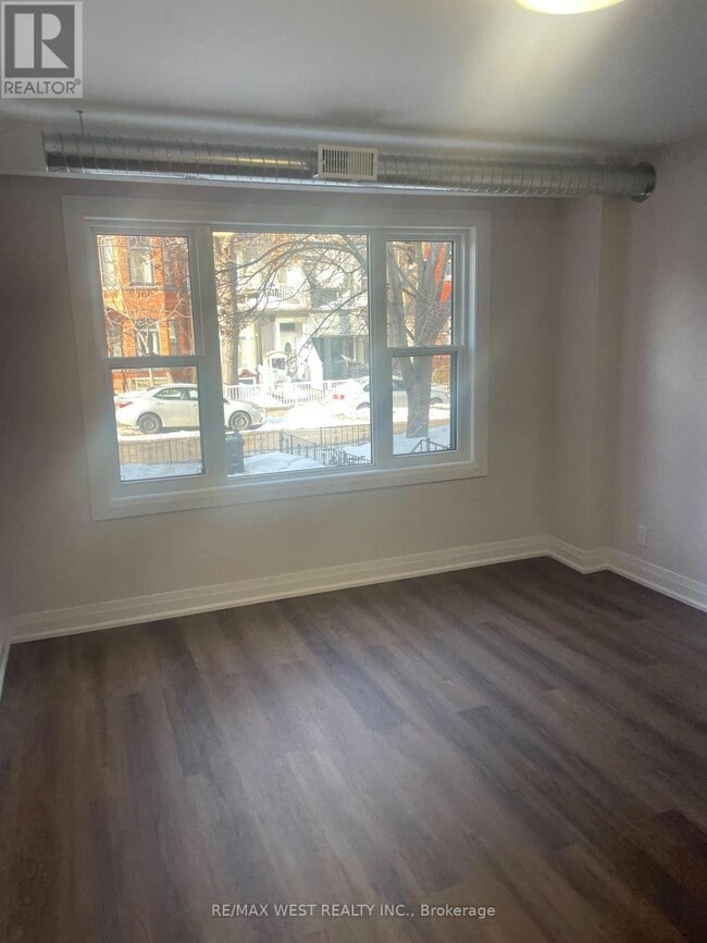 Building Photo - 57 Nassau St