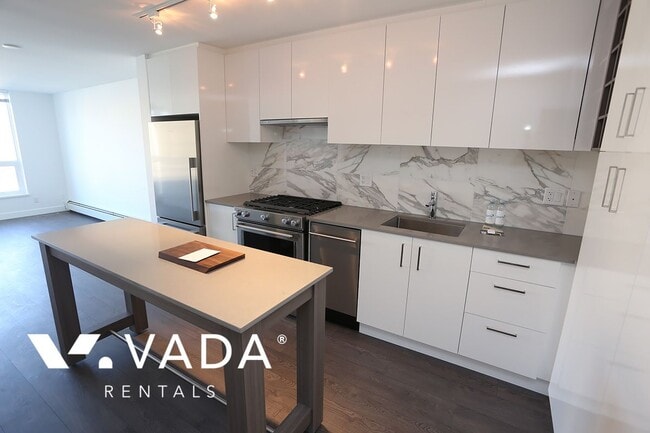 Building Photo - Framework Chinatown 1 Bedroom Apartment For Rent 602-231 East Pender St Vancouver: VADAPM.com