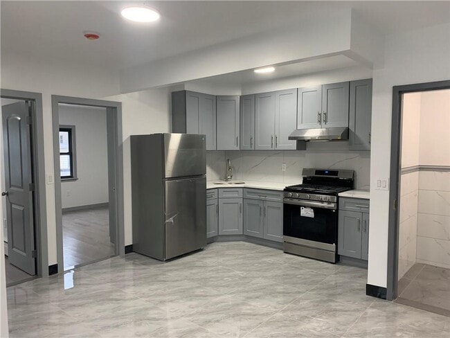 Building Photo - 352 92nd St