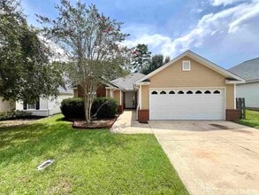 Building Photo - 2031 Sunny Dale Dr